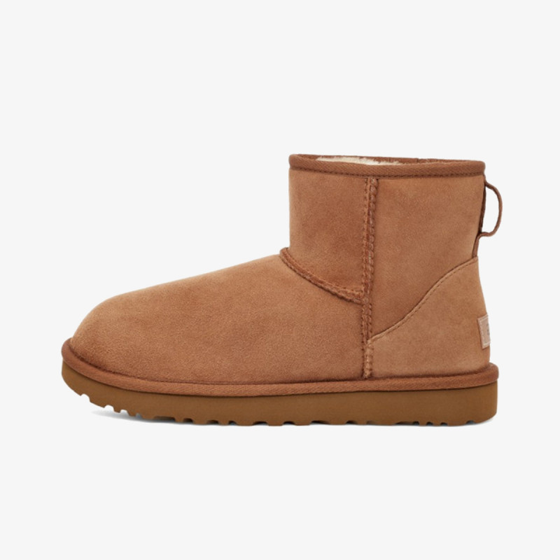 UGG Чизми Classic Mini II 