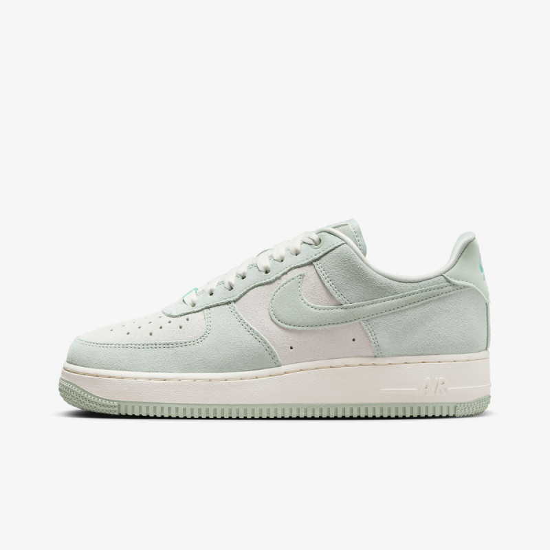 Nike Патики WMNS AIR FORCE 1 '07 SE TRK3 